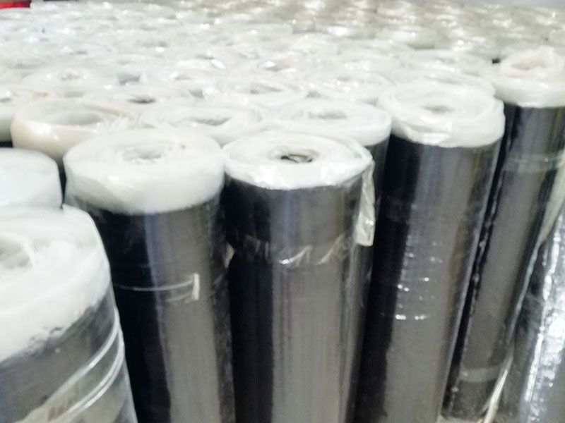 自粘聚合物改性瀝青防水卷材